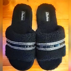 Skechers Cozy Side Bling It Womens Size 8.5 Slipper Black Faux Fur Slip On Shoes